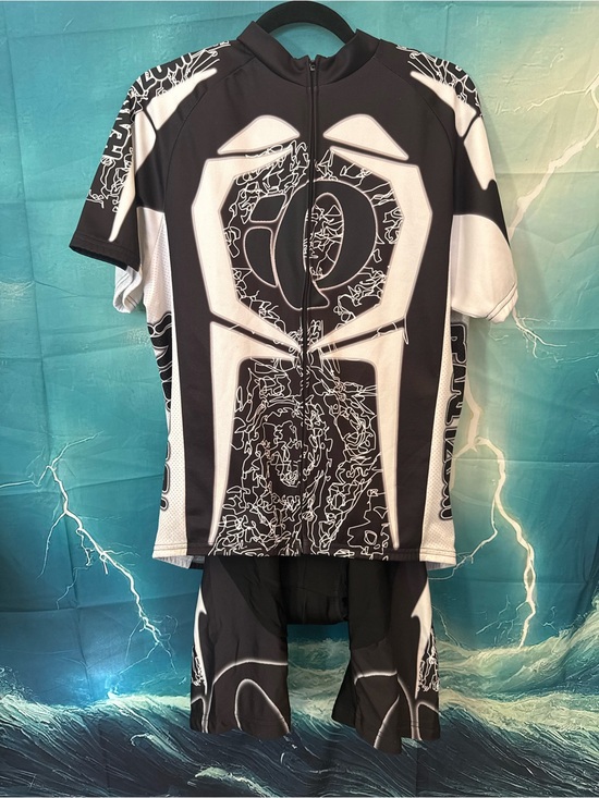 Pearl Izumi Other - Pearl Izumi Black and White Men's Cycling Set with Abstract Graphic